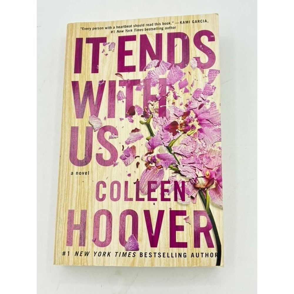 It Ends with Us : A Novel by Colleen Hoover Paperback